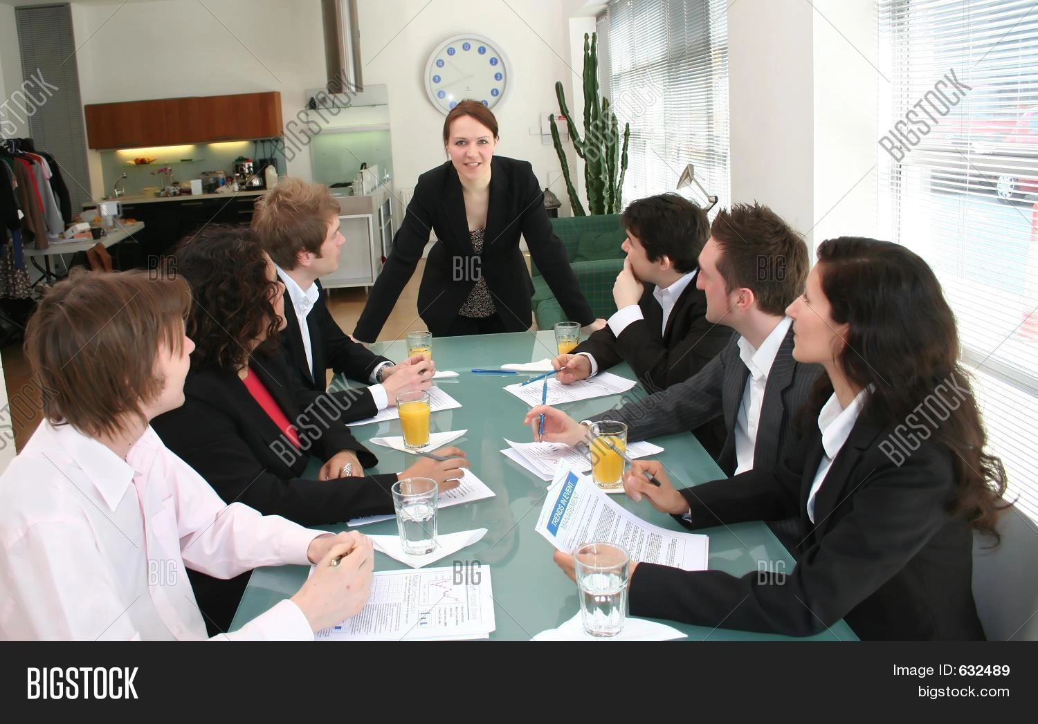 Meer vrouwen en buitenlanders in Britse boards