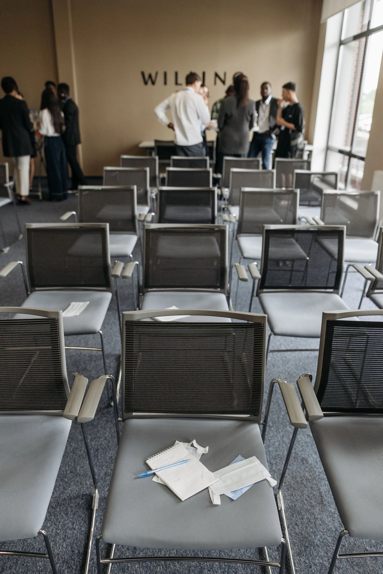 Bewegen tussen verbondenheid en onafhankelijkheid - Remedies tegen corporate foundation mission drift